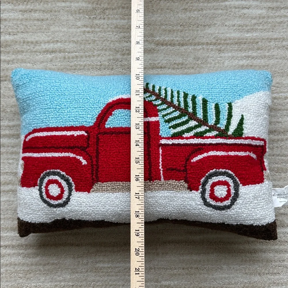 NWOT CHRISTMAS TRUCK TREE PILLOW ST NICHOLAS SQUARE SIMILAR TO GLUCKSTEIN HOME